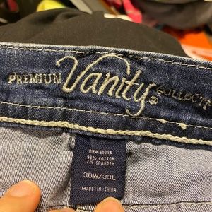 Womens vanity jeans size 30-33.